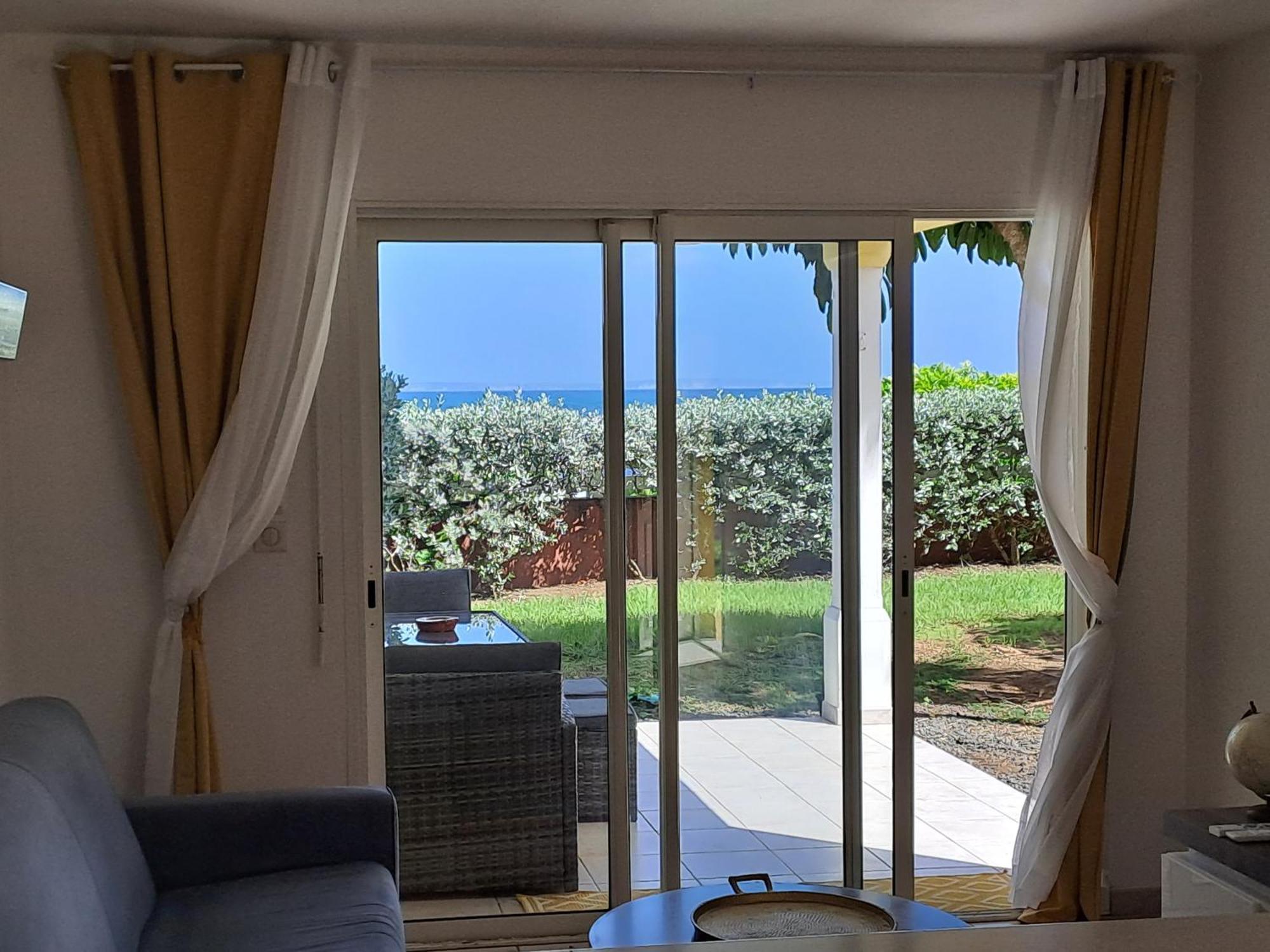 Rdc Appartement En Bord De Mer Au Son Des Vagues Le Moule Eksteriør billede