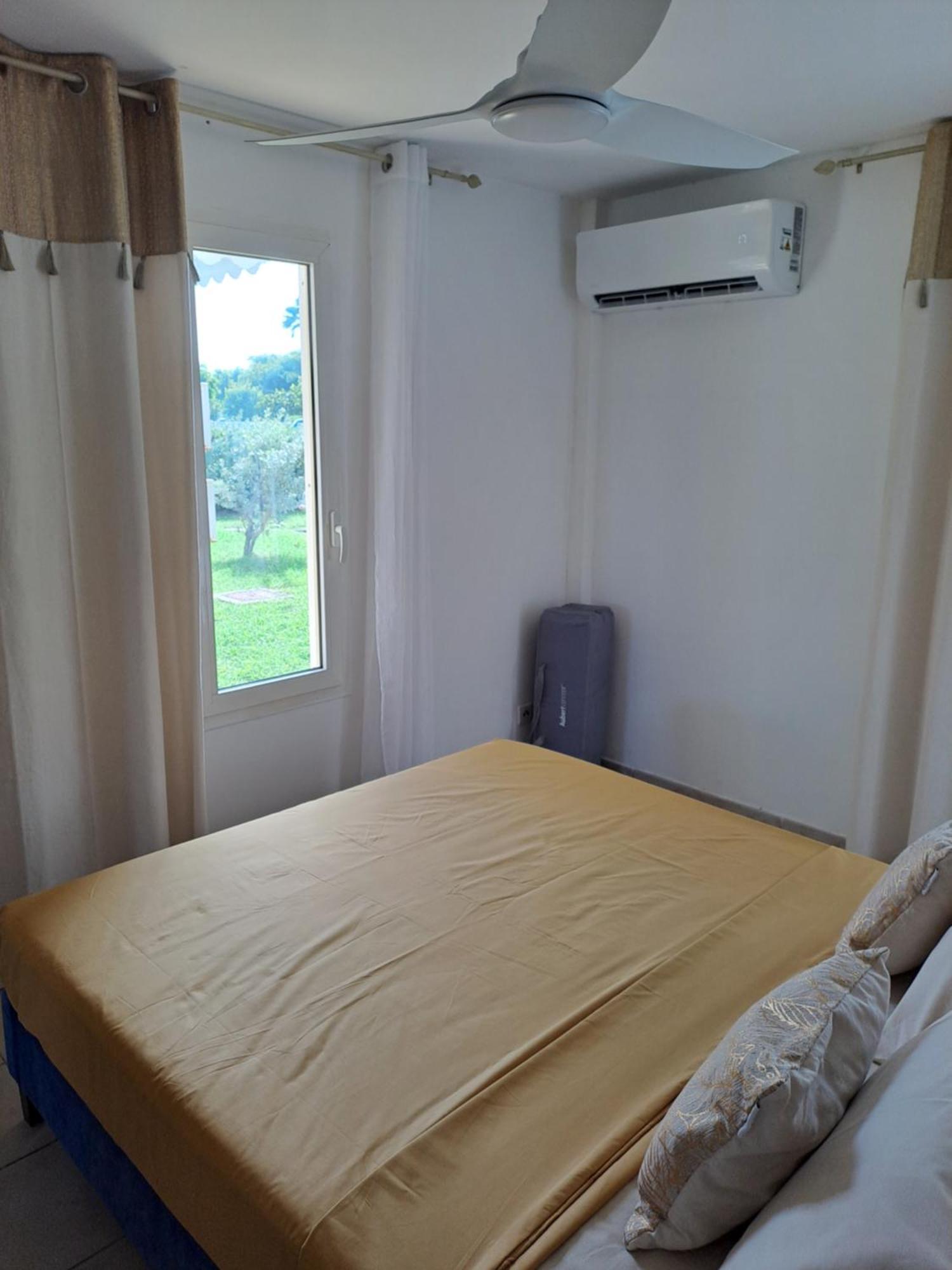 Rdc Appartement En Bord De Mer Au Son Des Vagues Le Moule Eksteriør billede